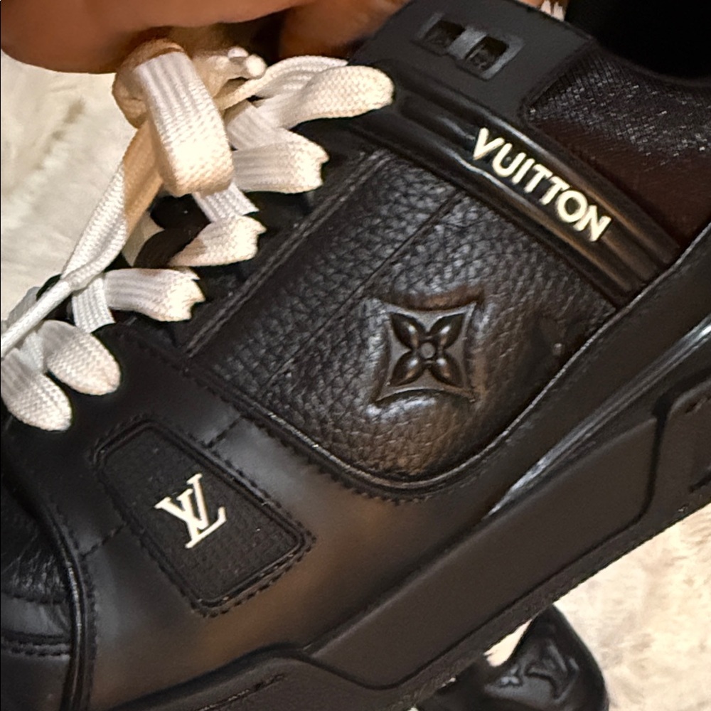 Louis Vuitton Black Leather Sneakers with White Laces - Picture 10 of 14